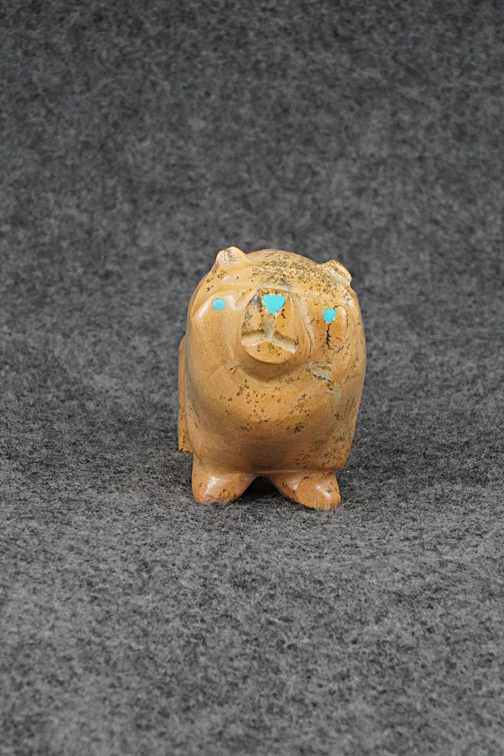 Lion Zuni Fetish Carving - Enrike Leekya