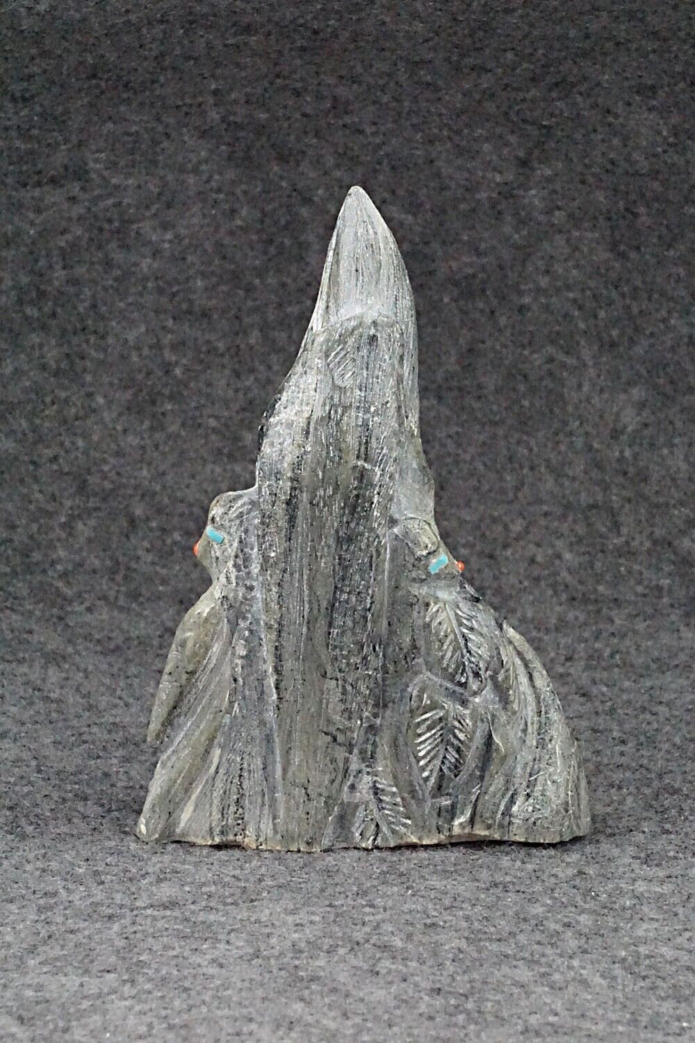 Corn Maiden Zuni Fetish Carving - Derrick Kaamasee