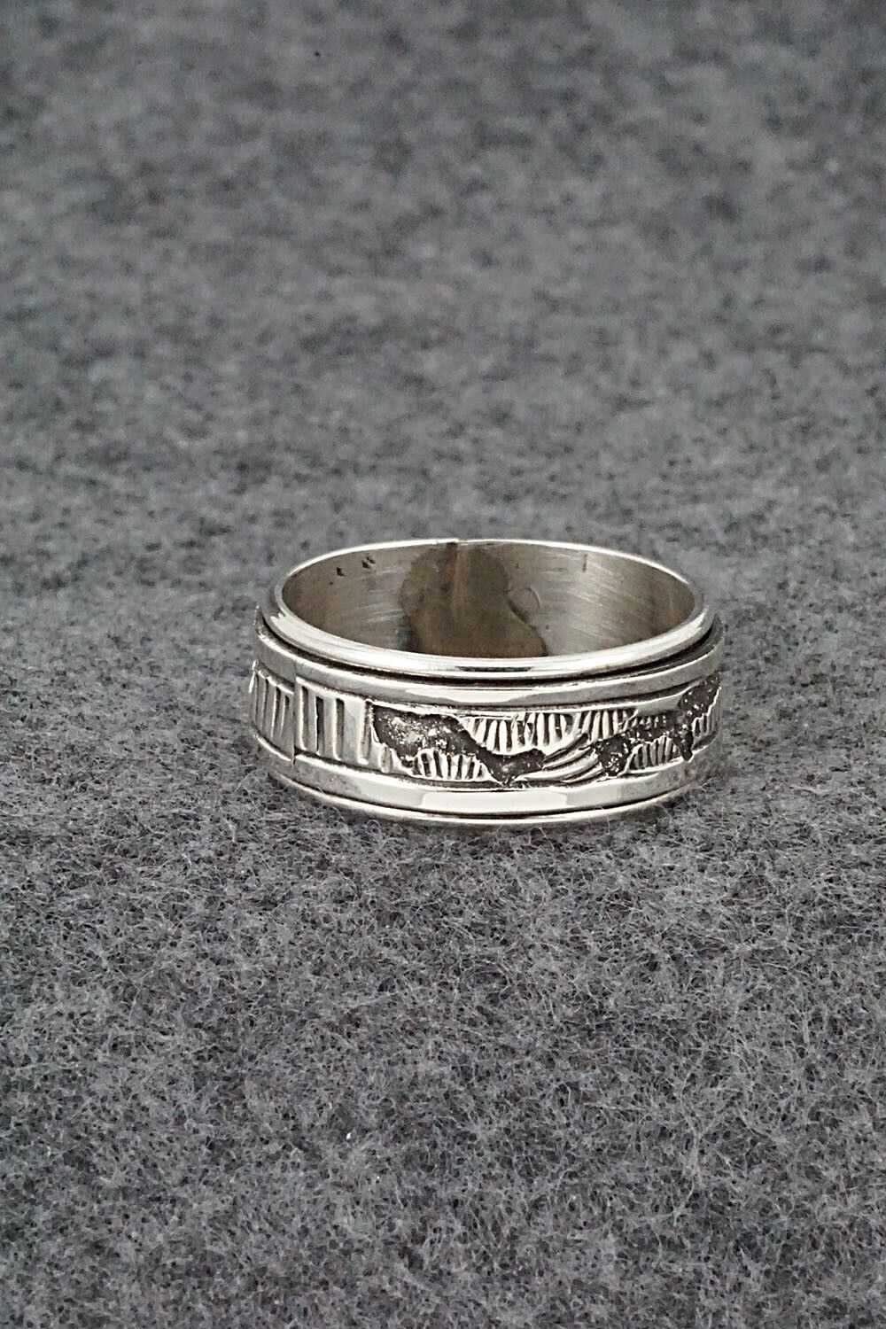 Sterling Silver Spinner Ring - Elaine Becenti - Size 8.75