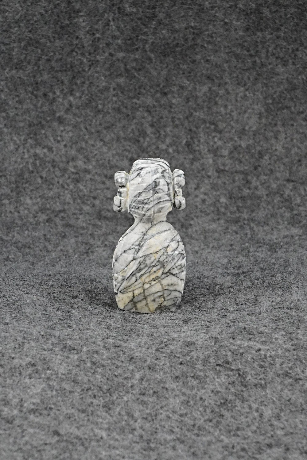 Corn Maiden Zuni Fetish Carving - Andress Jernention