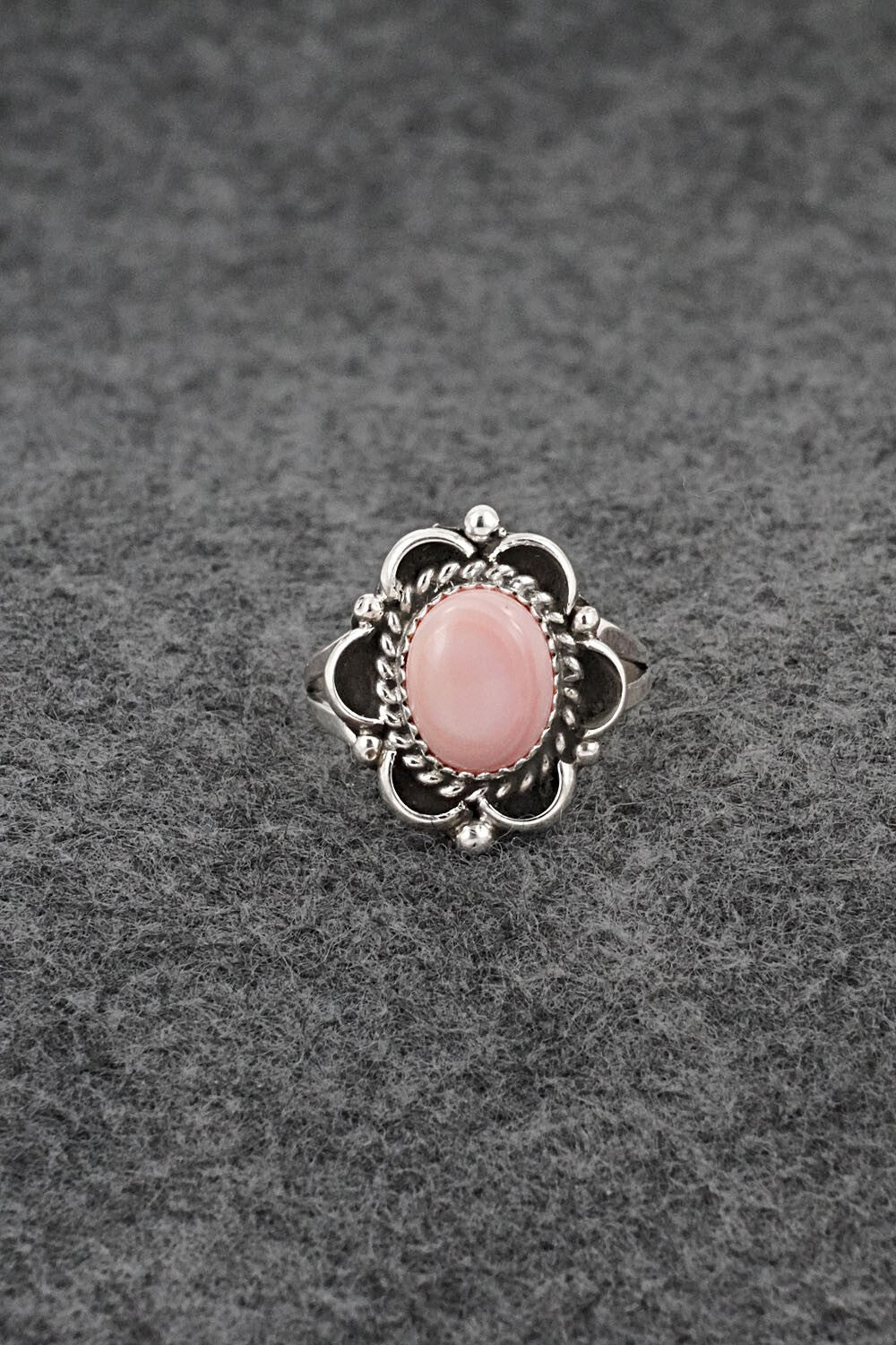 Conch Shell & Sterling Silver Ring - Frieda Martinez - Size 7.25