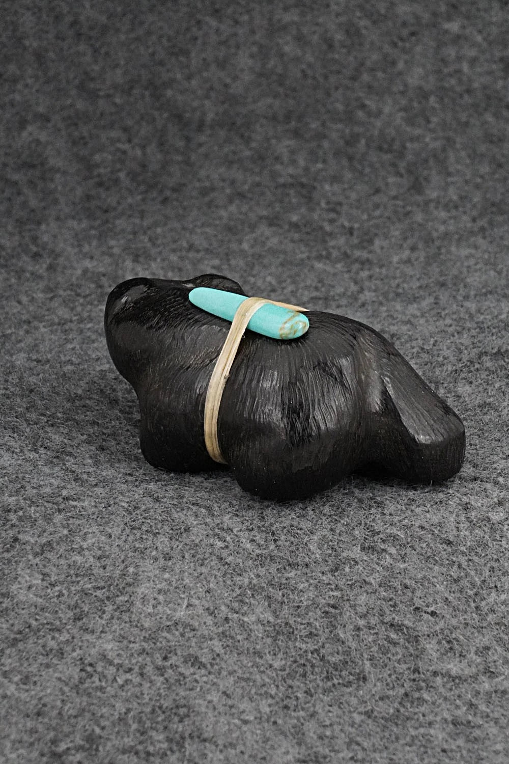 Bear Zuni Fetish Carving - Herb Halate