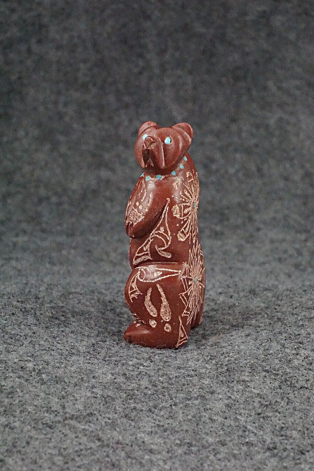 Bear Zuni Fetish Carving - Adrian Cachini