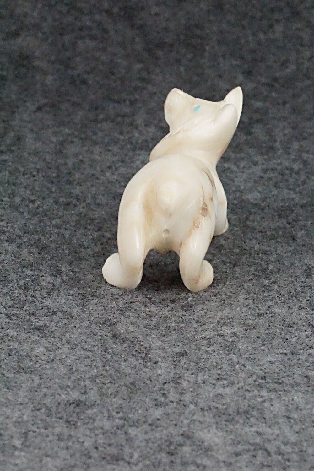 Bobcat Zuni Fetish Carving - Wilfred Cheama