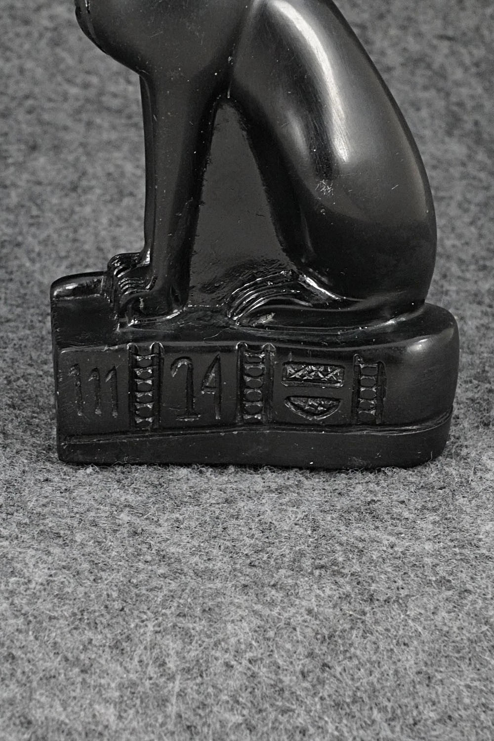 Cat Zuni Fetish Carving - Carlton Camosona