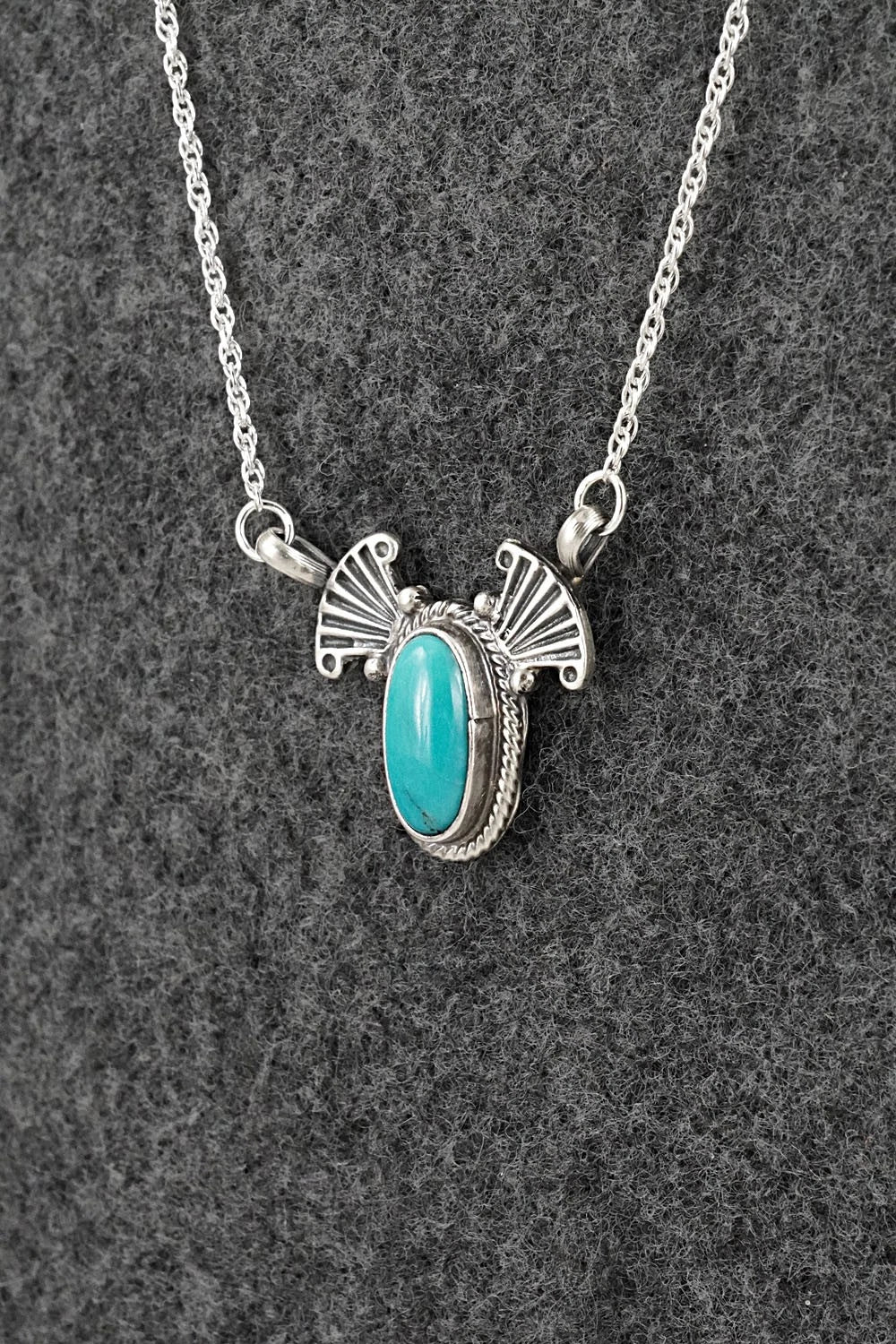 Turquoise & Sterling Silver Necklace - Verley Betone