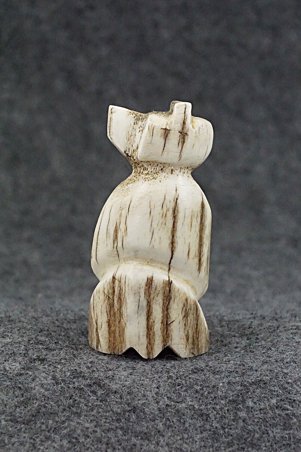 Bear Zuni Fetish Carving - Brandon Phillips
