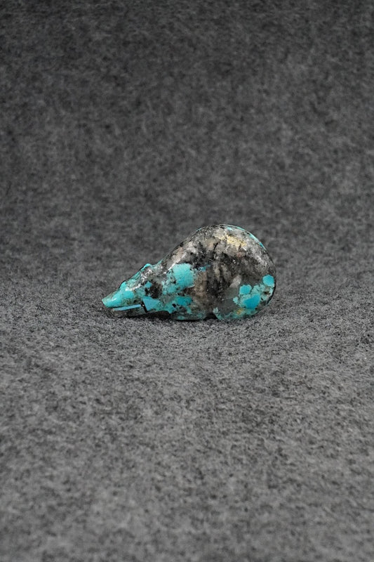 Bear Zuni Fetish Carving - Abby Panteah Quam