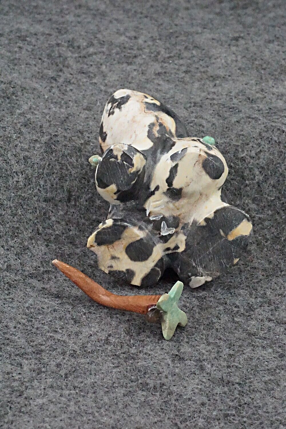 Frog Zuni Fetish Carving - Enrike Leekya