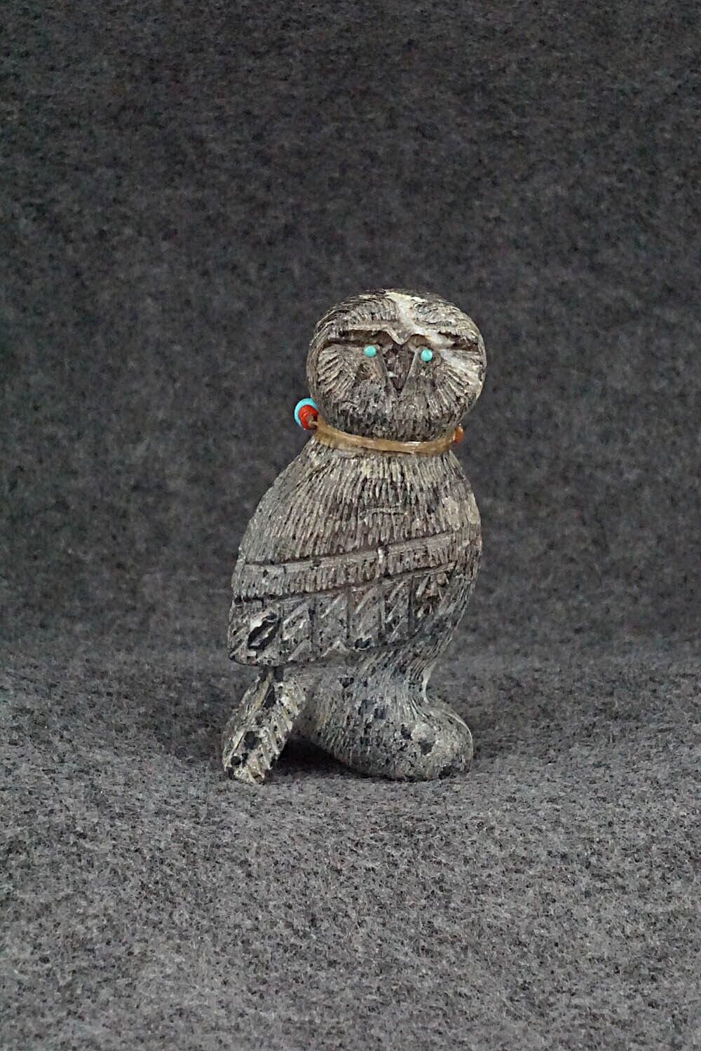 Owl Zuni Fetish Carving - Douglas Martza