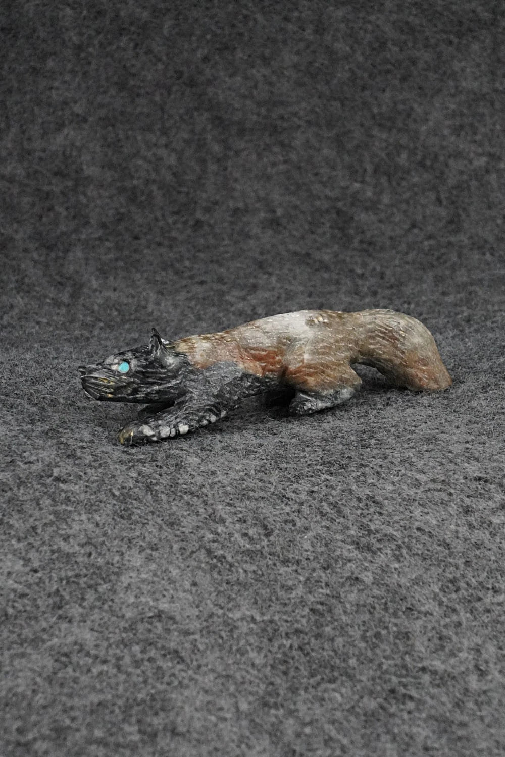 Wolf Zuni Fetish Carving - Ethan Lowyasate