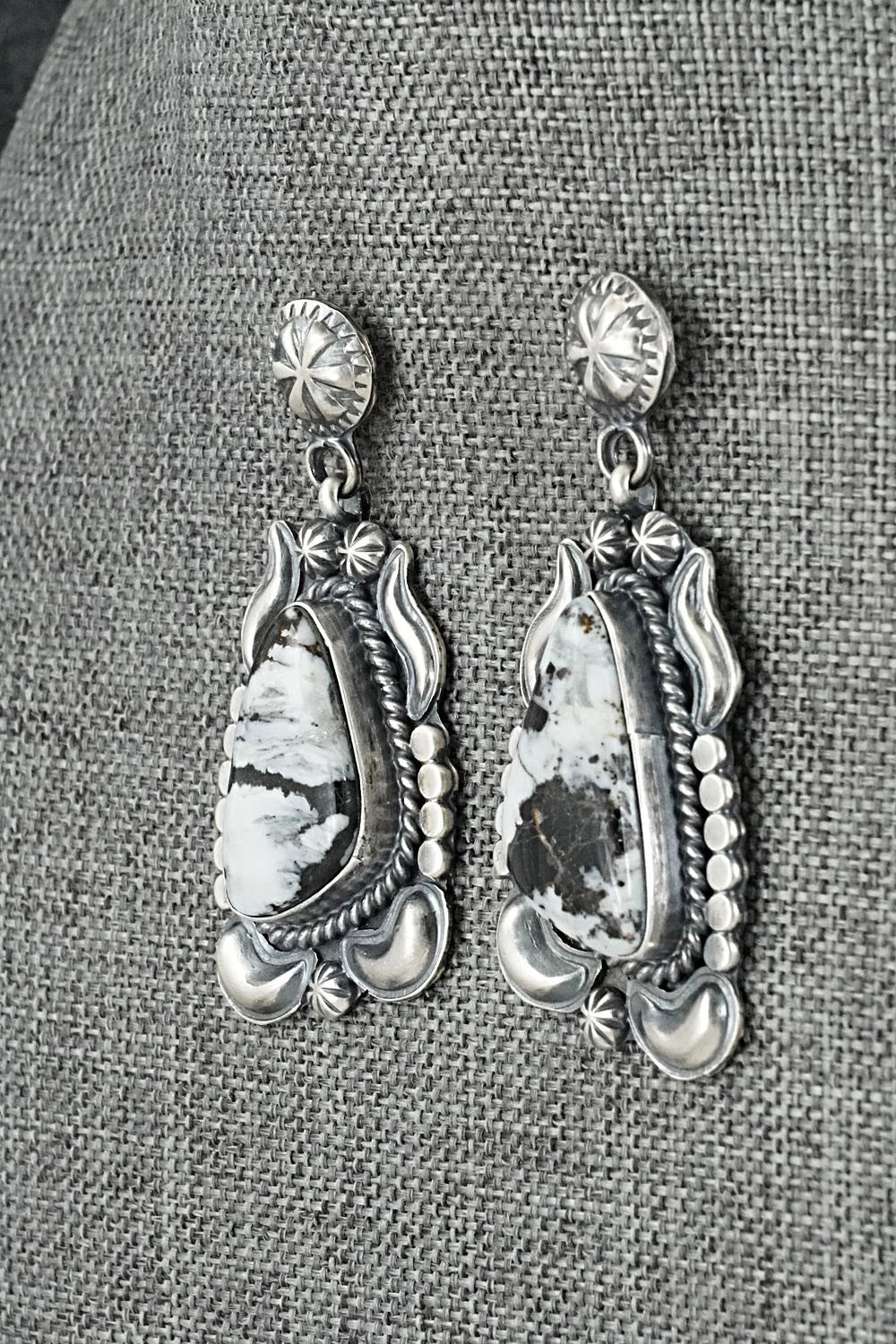 White Buffalo & Sterling Silver Squash Blossom Set - Raymond Delgarito