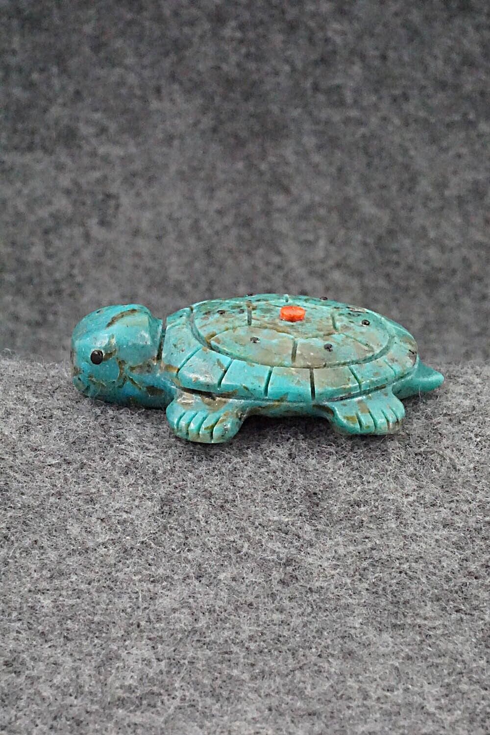 Turtle Zuni Fetish Carving - Reynold Lunasee
