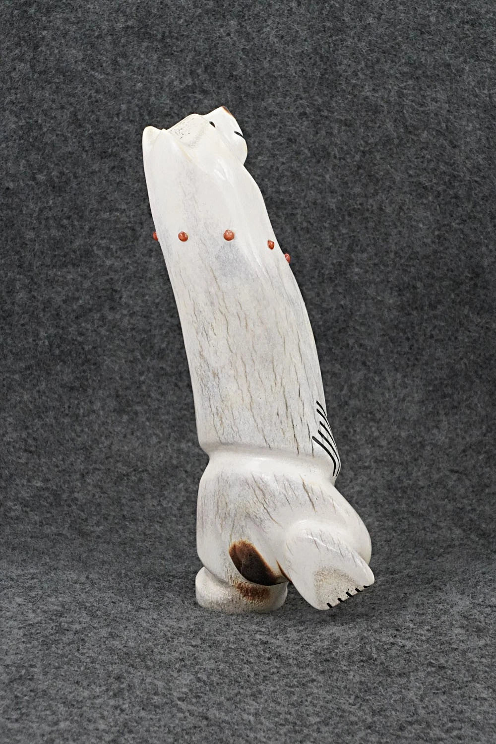 Bear Zuni Fetish Carving - Claudia Peina