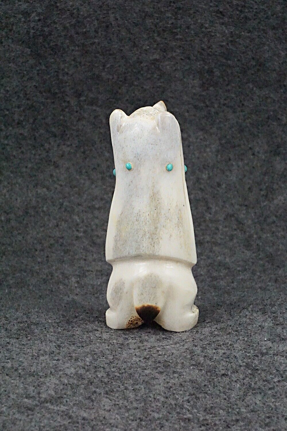 Bear Zuni Fetish Carving - Claudia Peina