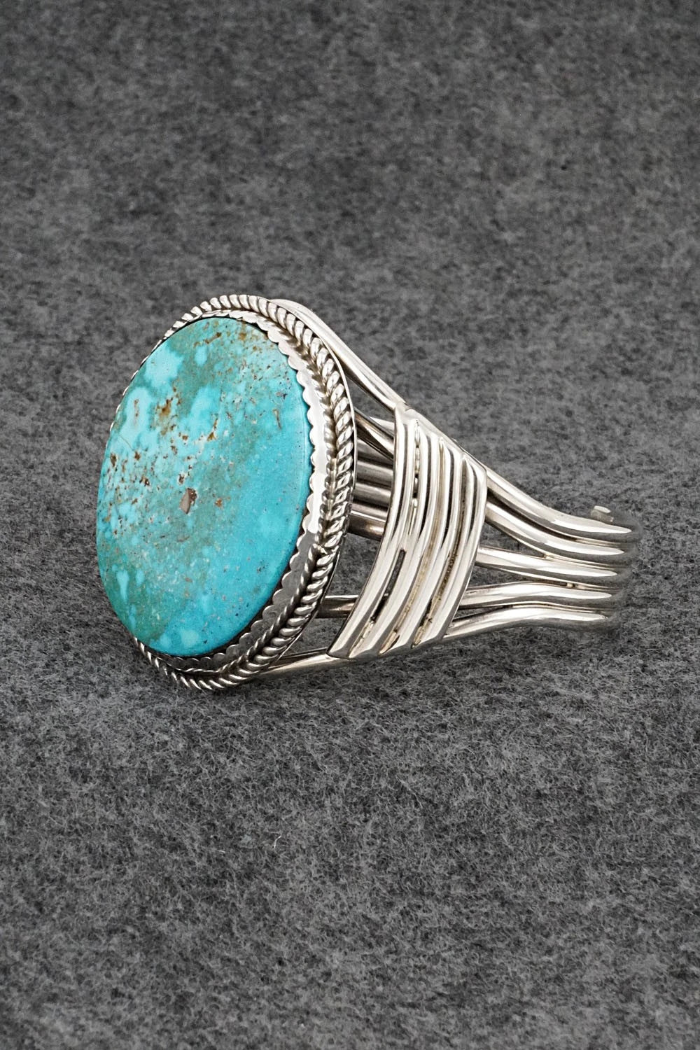 Turquoise & Sterling Silver Vintage Bracelet - Larose Ganadonegro