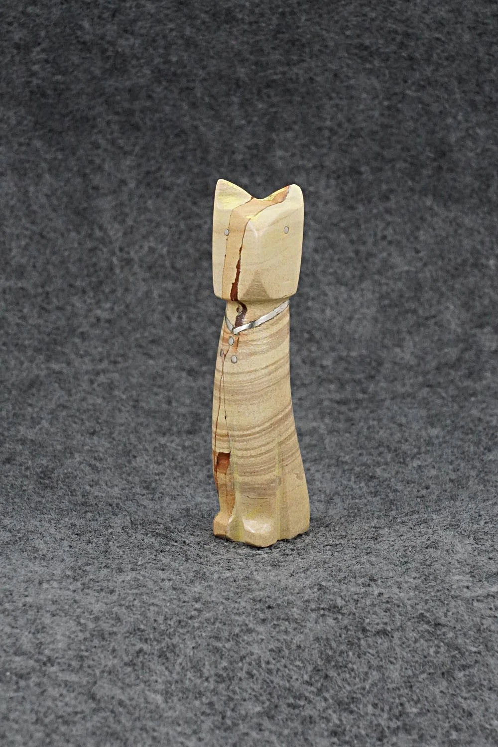 Cat Zuni Fetish Carving - Kenny Chavez