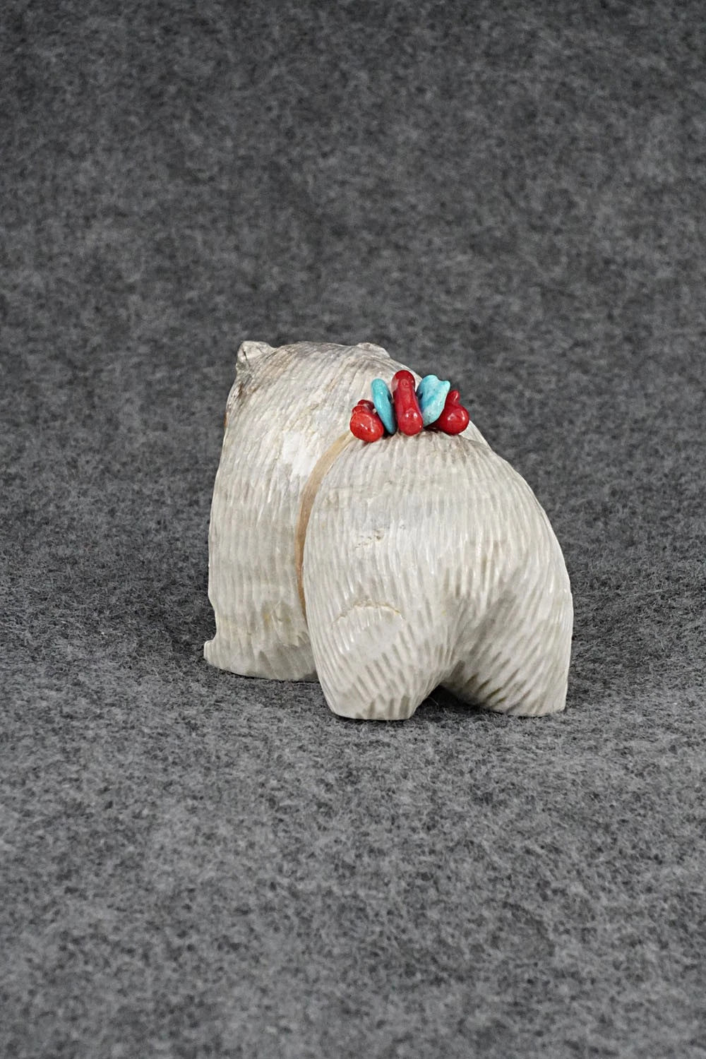Bear Zuni Fetish Carving - Farlan & Paulette Quam