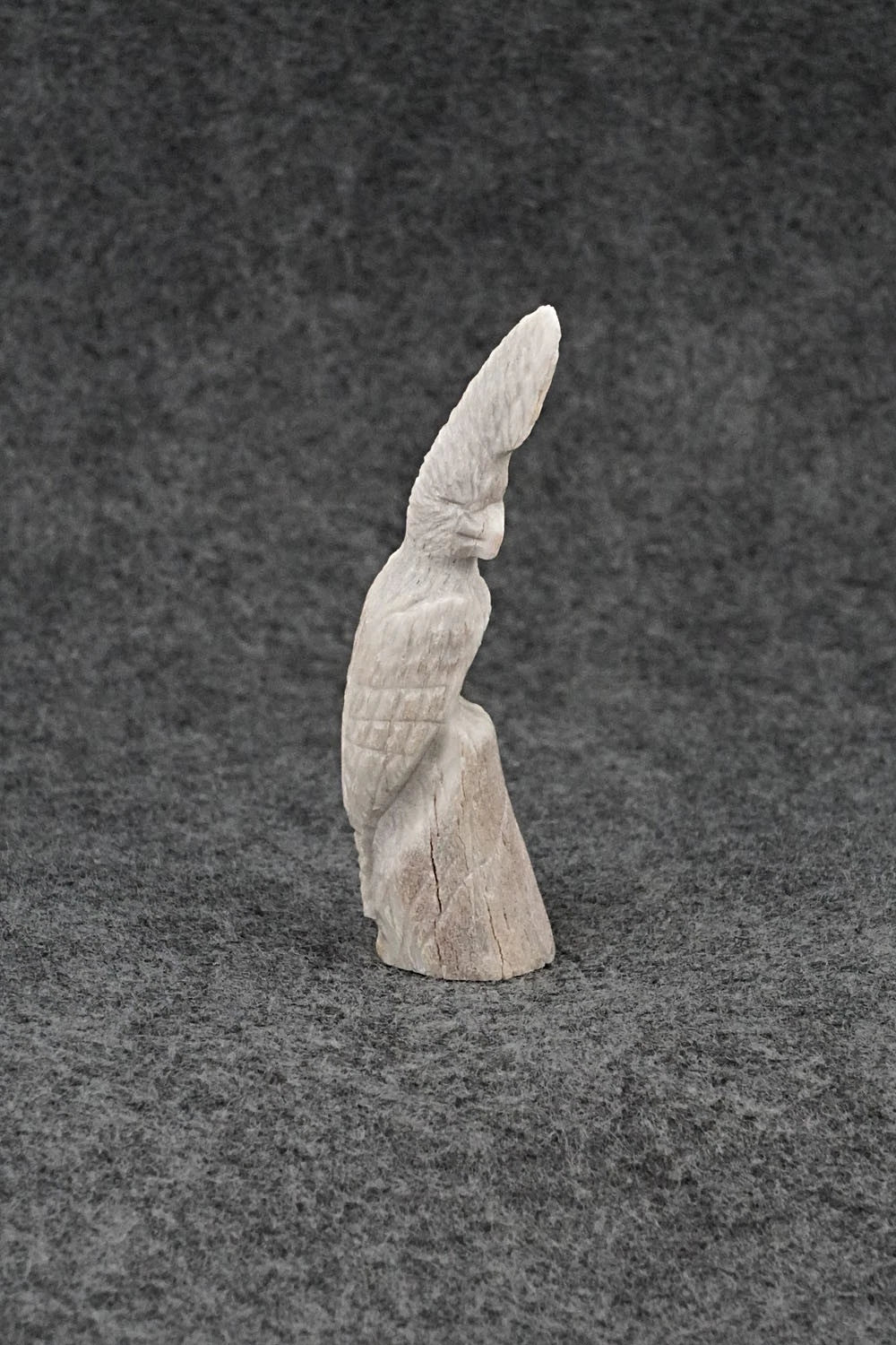 Cockatoo Zuni Fetish Carving - Chris Peina