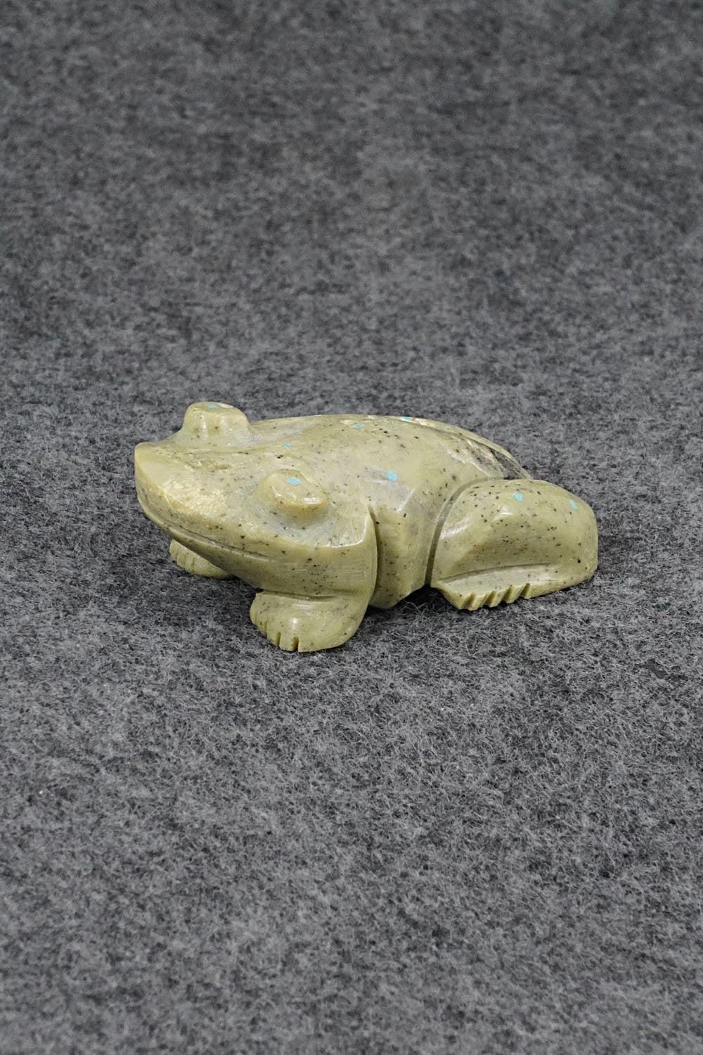 Frog Zuni Fetish Carving - Adrian Cachini