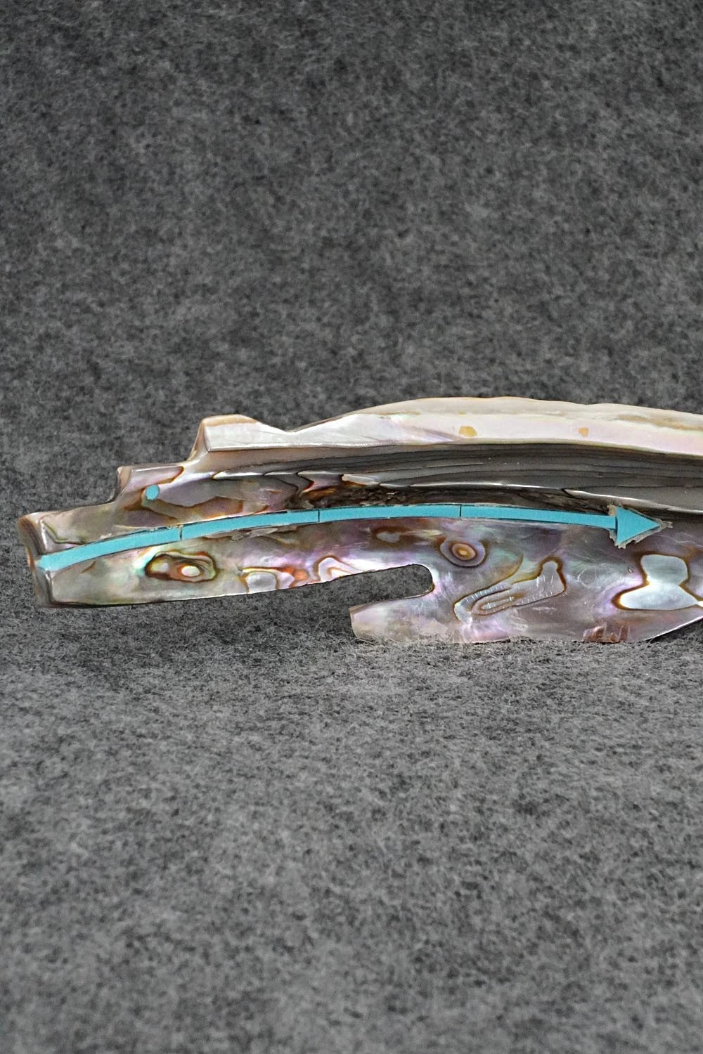 Bear Zuni Fetish Carving - Bernard Laiwekete