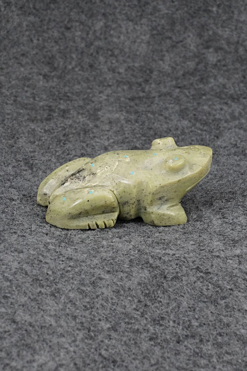 Frog Zuni Fetish Carving - Adrian Cachini