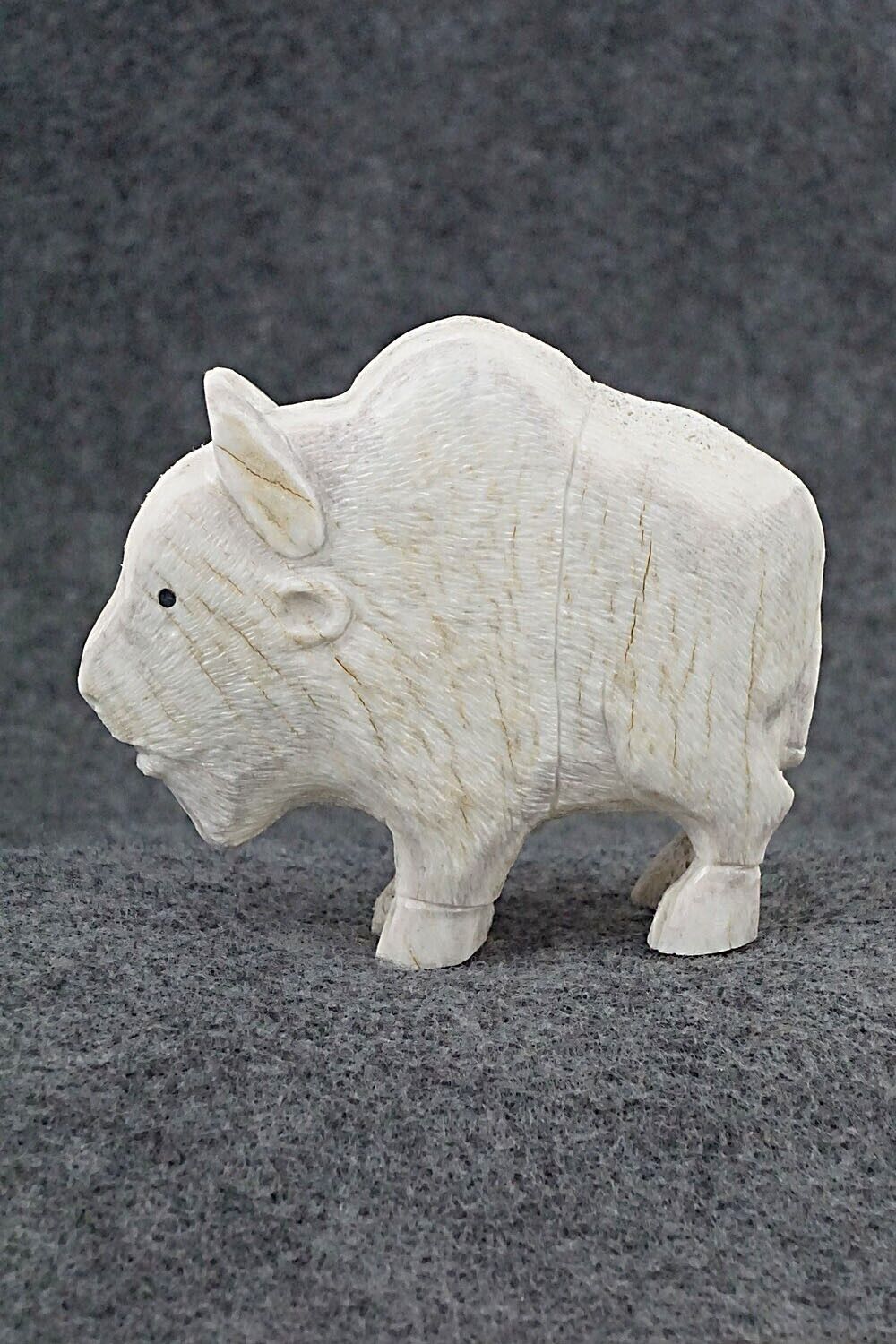 Buffalo Zuni Fetish Carving - Chris Peina