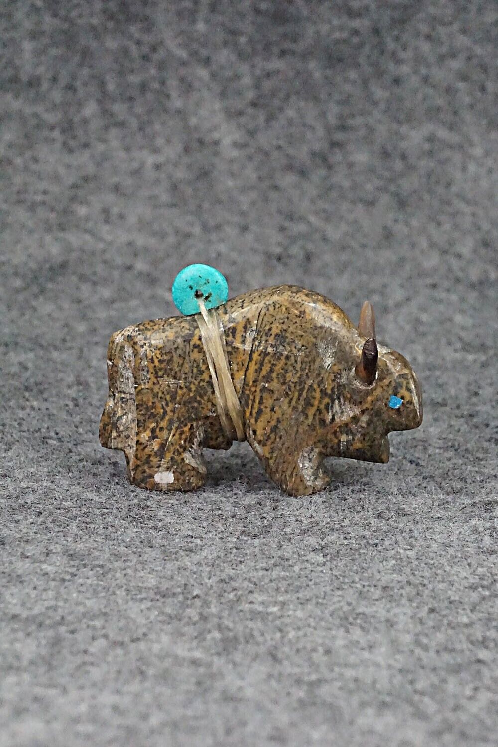 Buffalo Zuni Fetish Carving - Fernando Laiwakete