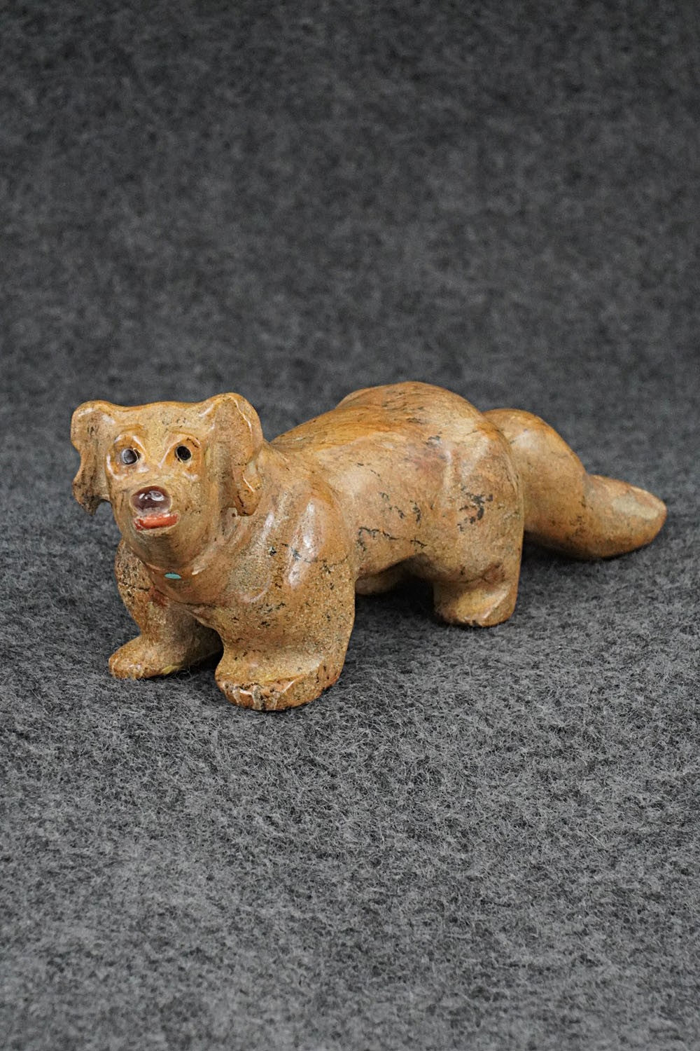 Dog Zuni Fetish Carving - Freddie Leekya