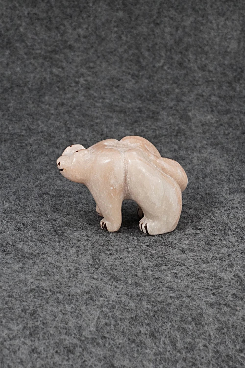 Bear Zuni Fetish Carving - Rick Kallestewa