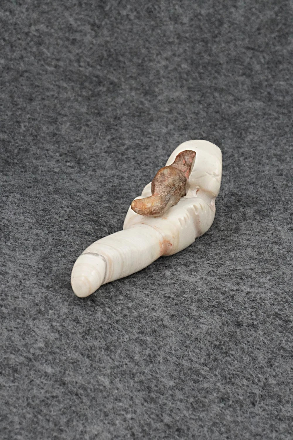 Otter Zuni Fetish Carving - Justin Red Elk