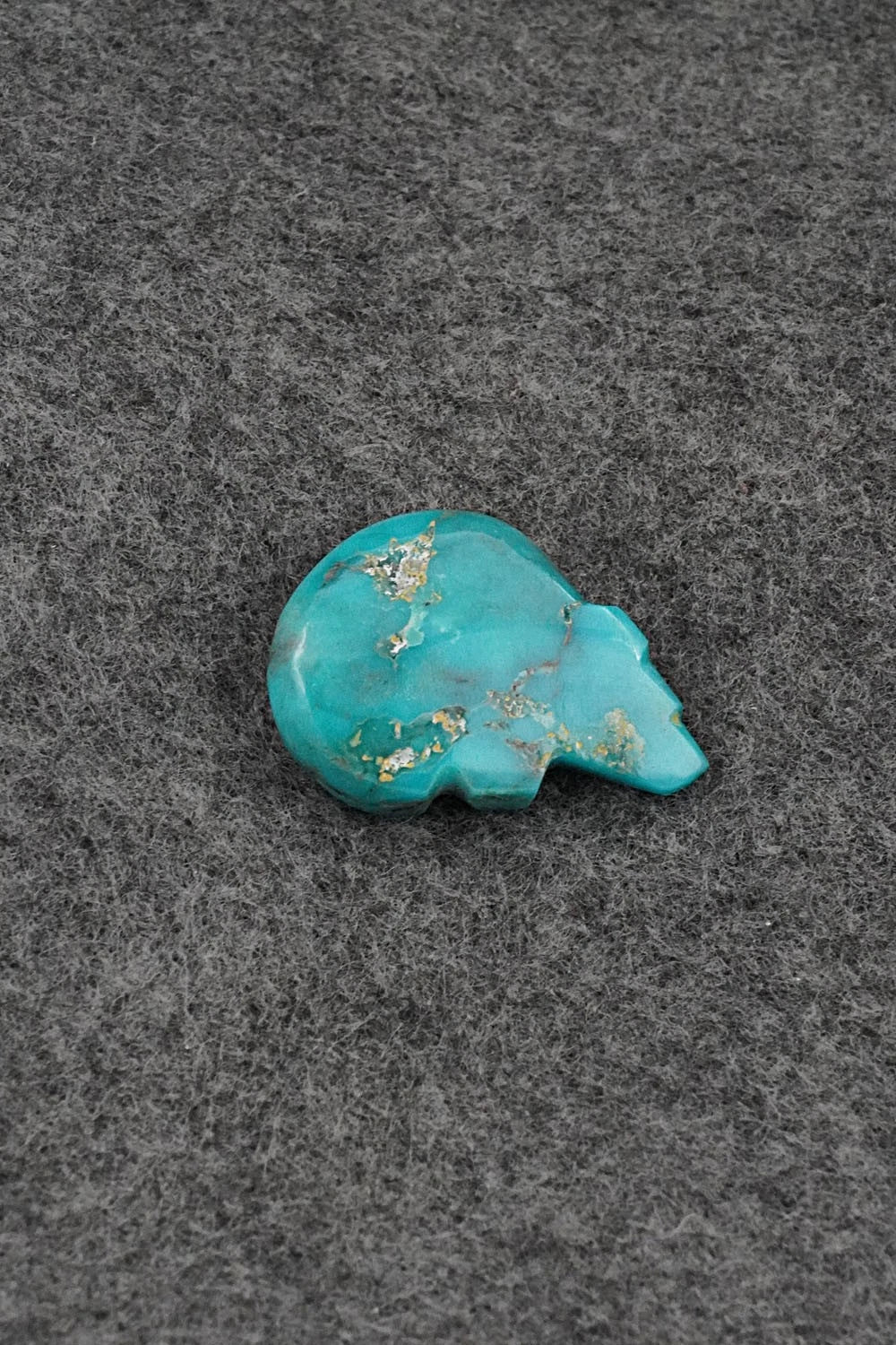 Bear Zuni Fetish Carving - Abby Panteah Quam