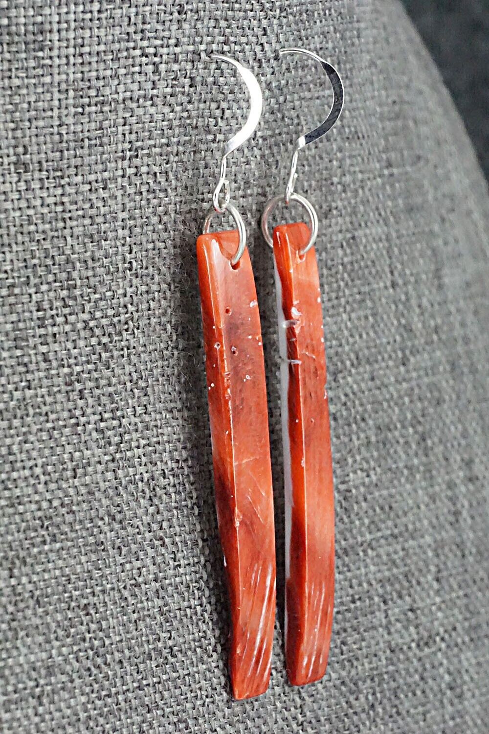 Spiny Oyster & Sterling Silver Earrings - Jesus Espino