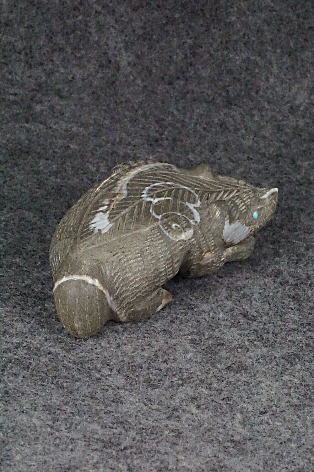Badger Zuni Fetish Carving - Karen Zunie