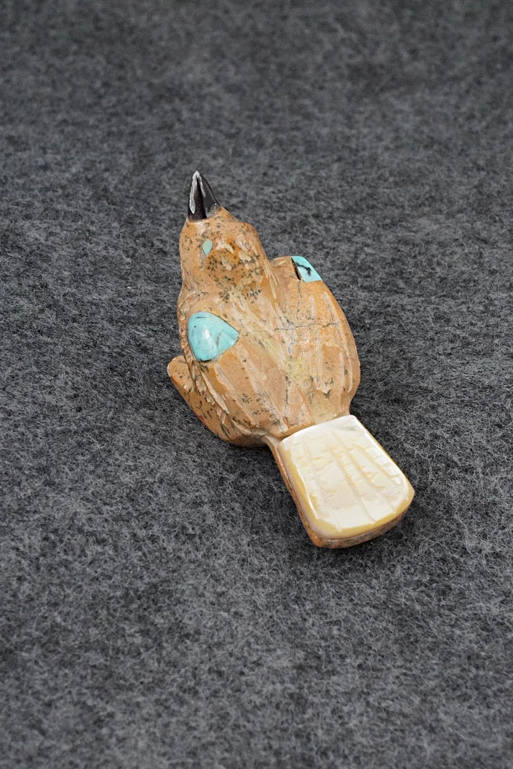 Bird Zuni Fetish Carving - Freddie Leekya