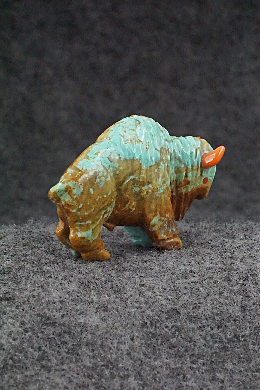 Buffalo Zuni Fetish Carving - Andres Quandelacy