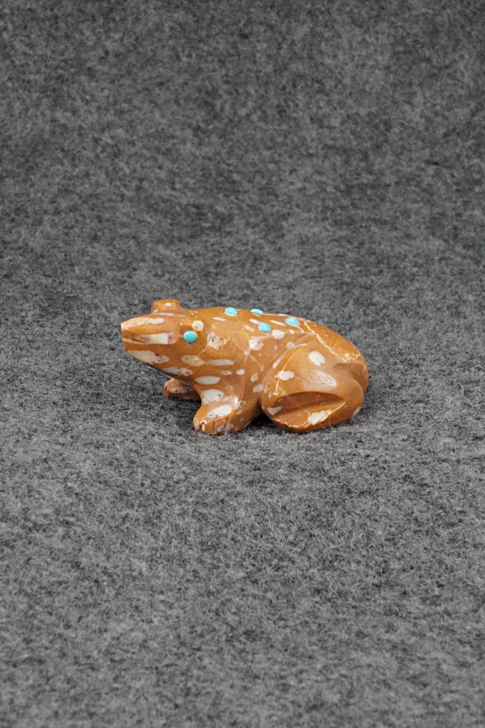 Frog Zuni Fetish Carving - Ronnie Lunasee