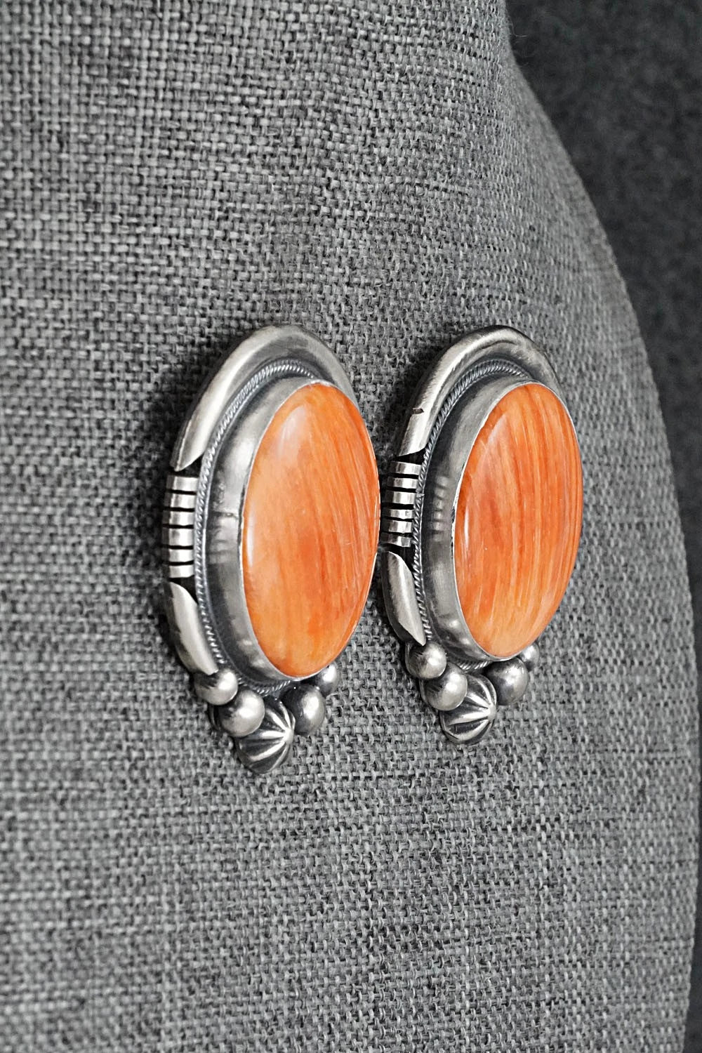 Spiny Oyster & Sterling Silver Squash Blossom Set - Paul Livingston