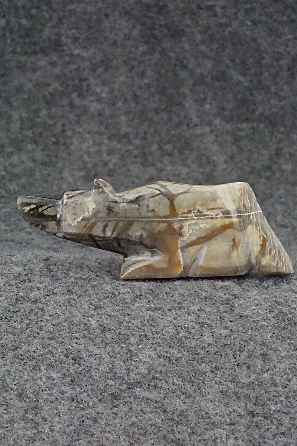 Bear Zuni Fetish Carving - Kenny Chavez