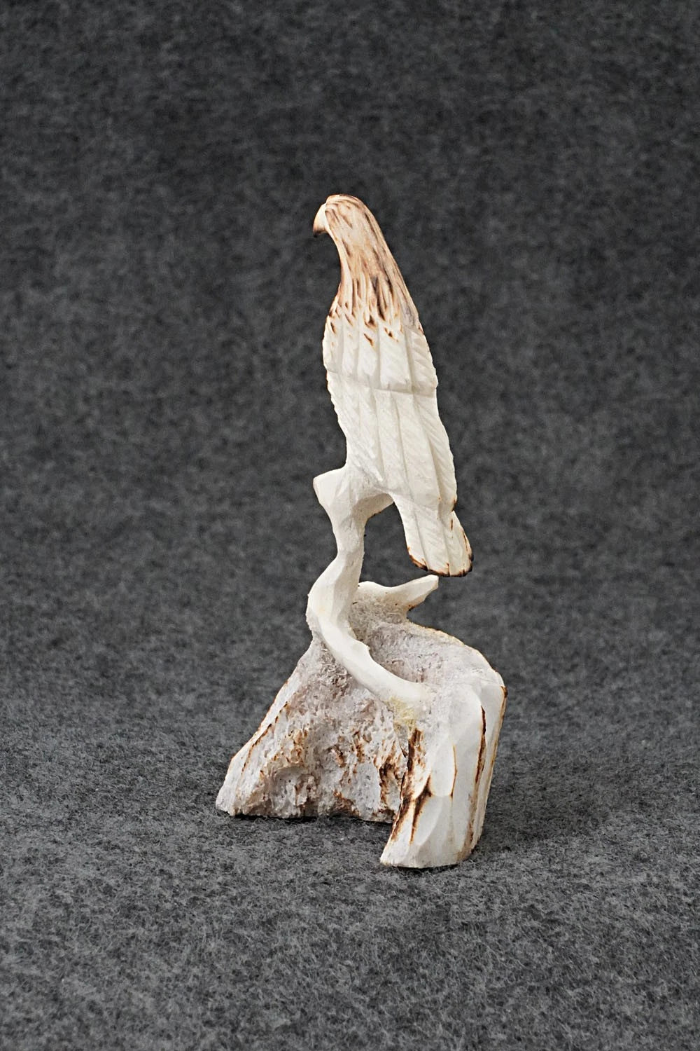 Eagle Zuni Fetish Carving - Ruben Najera