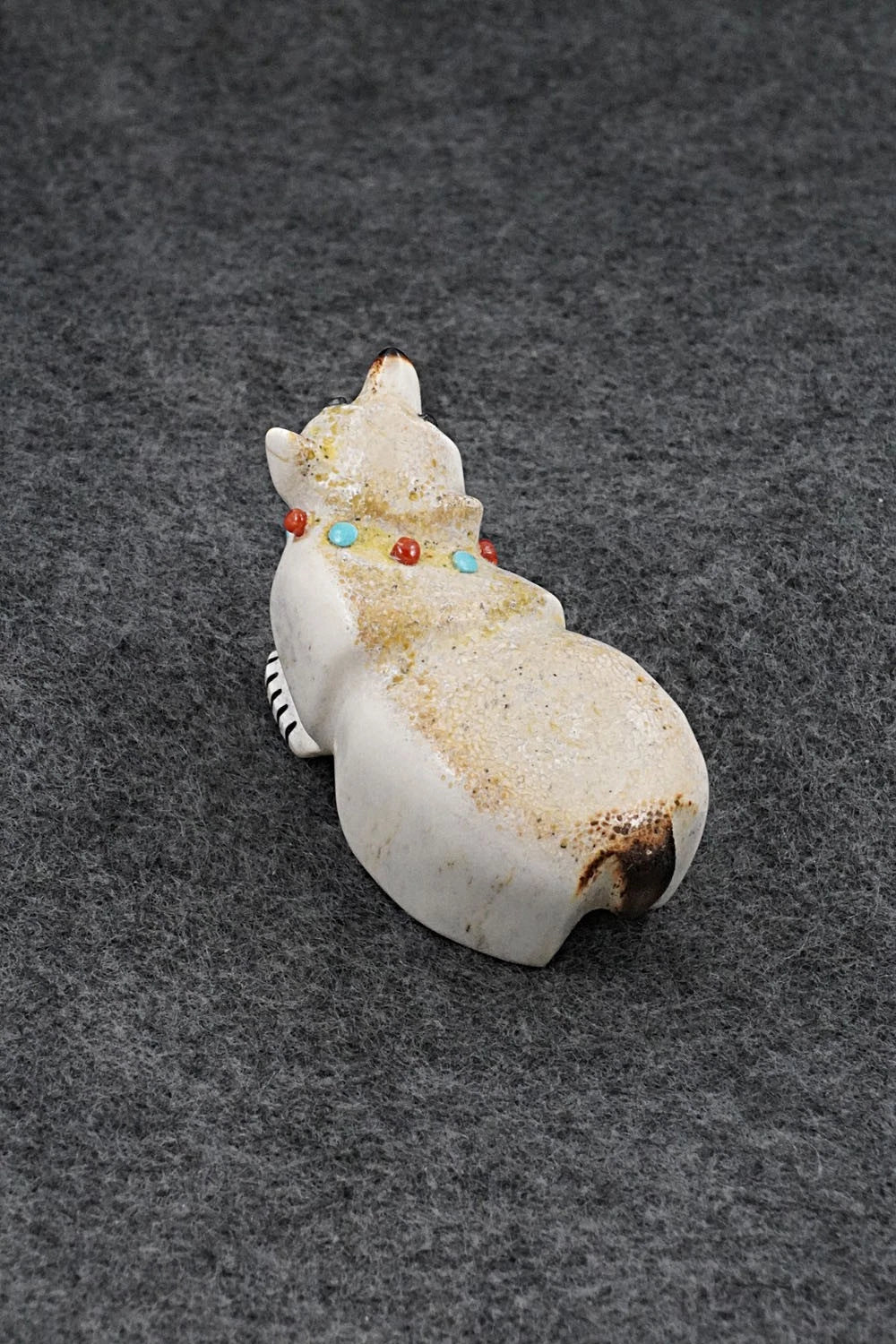 Bear Zuni Fetish Carving - Claudia Peina
