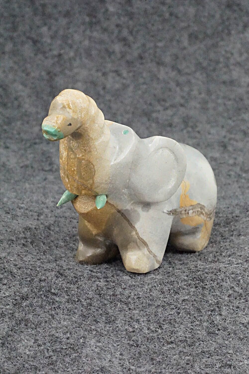 Elephant Zuni Fetish Carving - Enrike Leekya