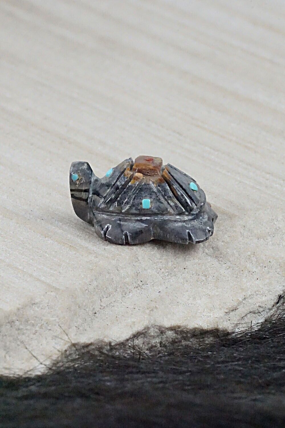 Turtle Zuni Fetish Carving - Carl Etsate