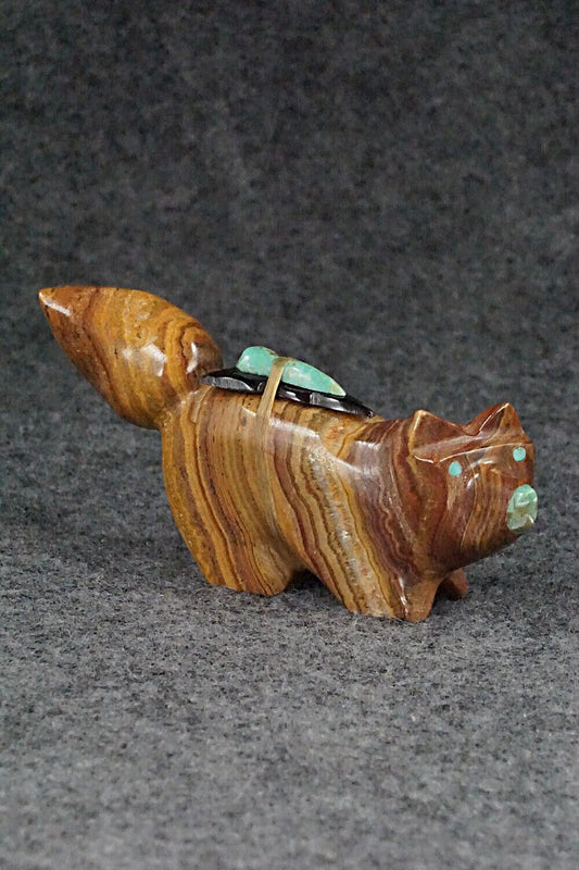 Wolf Zuni Fetish Carving - Enrike Leekya
