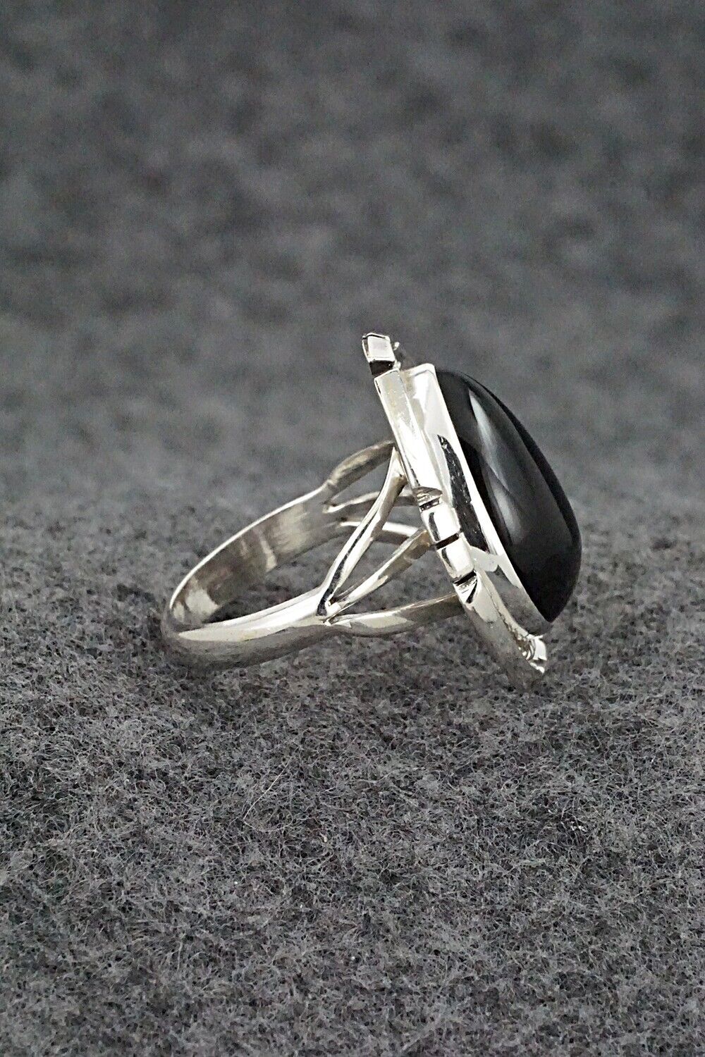 Onyx & Sterling Silver Ring - Samuel Yellowhair - Size 7