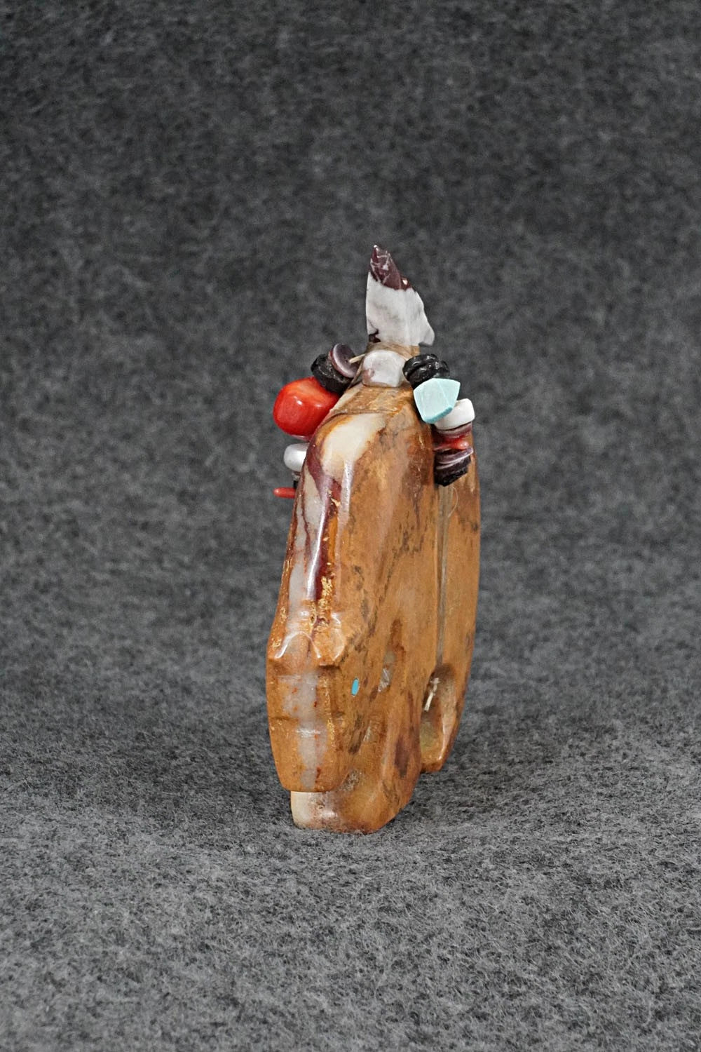 Bear Zuni Fetish Carving - Fernando Laiwakete