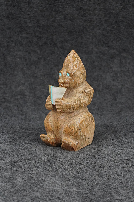 Gorilla Zuni Fetish Carving - Freddie Leekya