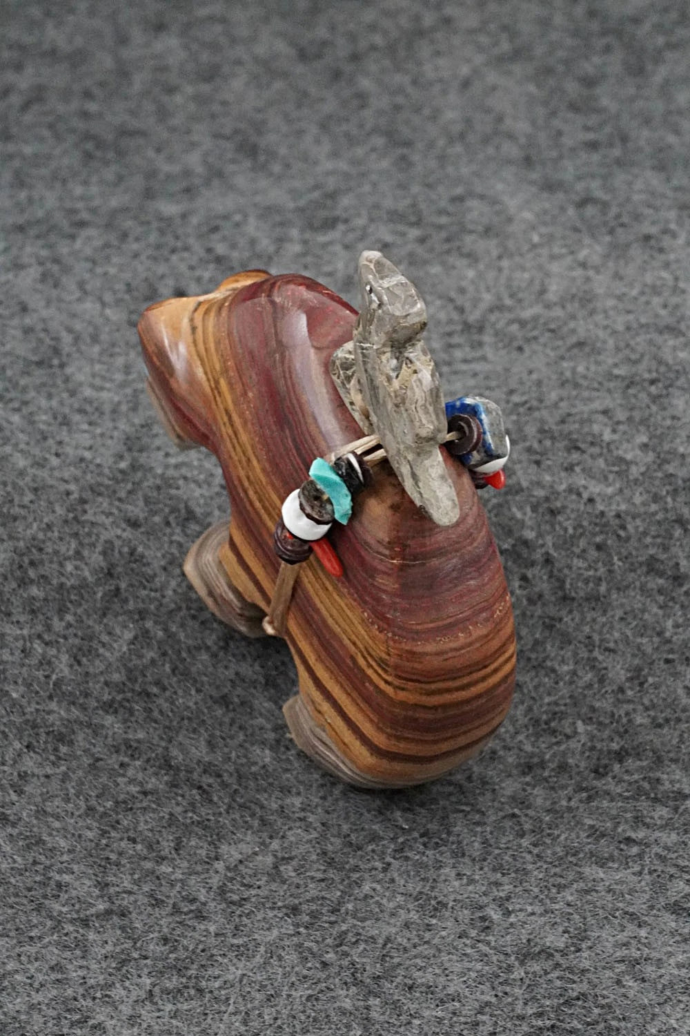 Bear Zuni Fetish Carving - Fernando Laiwakete