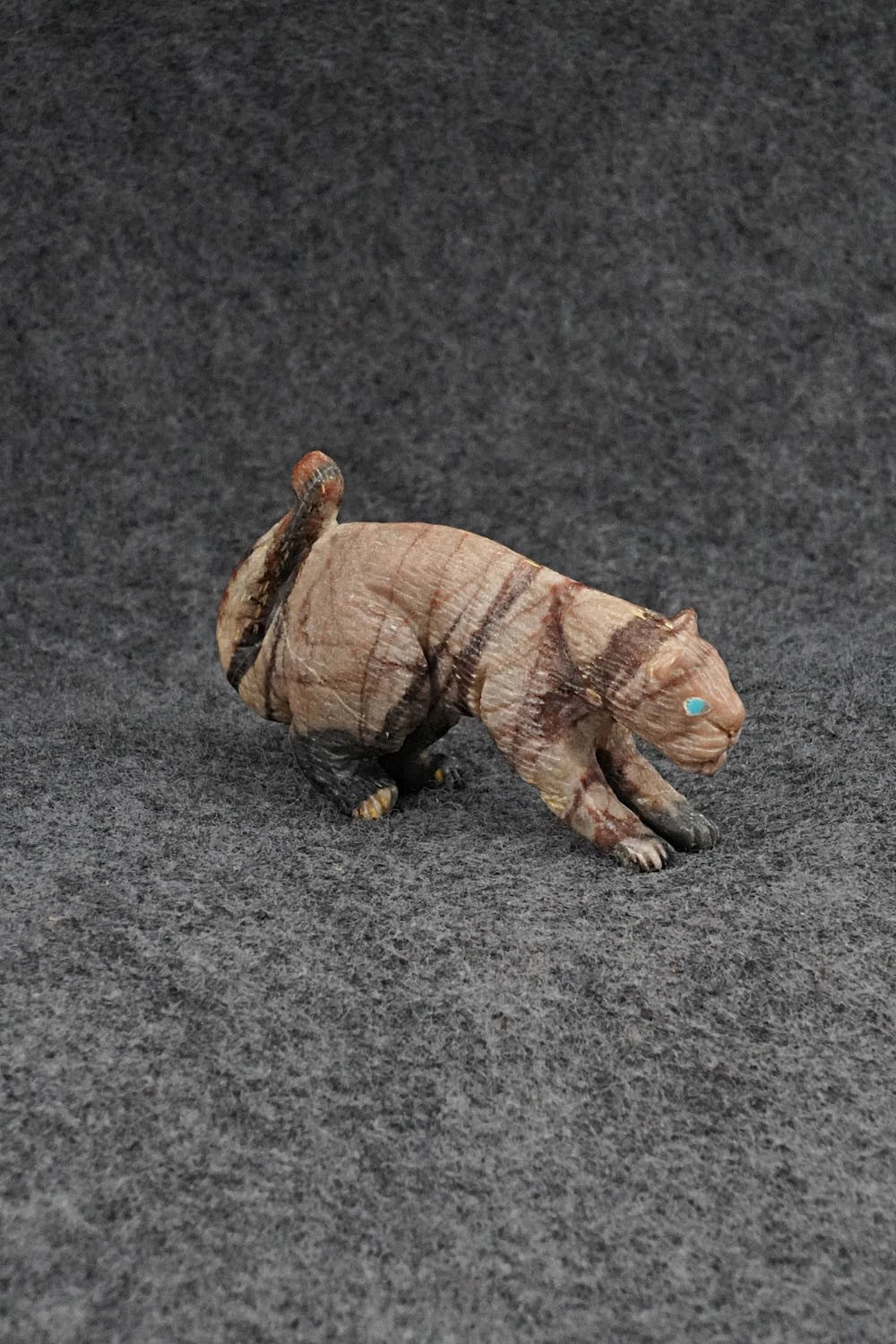 Mountain Lion Zuni Fetish Carving - Lance Cheama