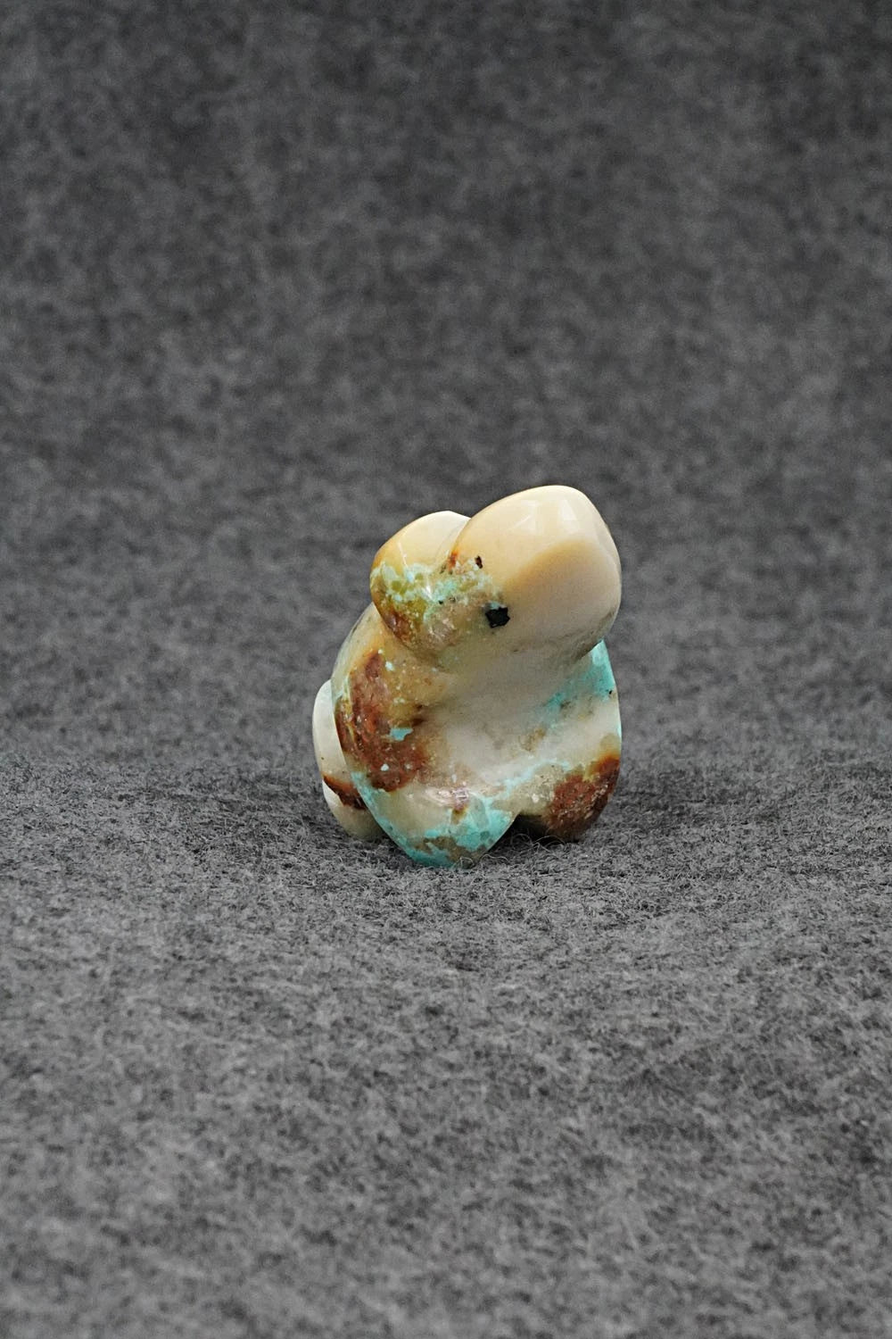 Frog Zuni Fetish Carving - Kenric Laiwekete